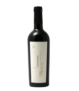 Fikardos Leonardo wine bottle